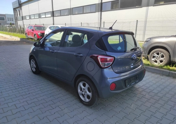 Hyundai i10 cena 15000 przebieg: 108500, rok produkcji 2016 z Żywiec małe 172